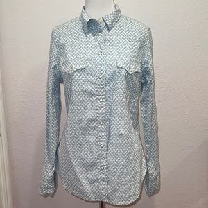 Levi’s woman’s button up